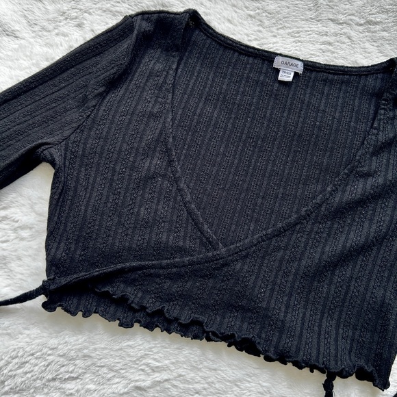 Garage black long sleeve wrap top with lettuce edge - Picture 2 of 3